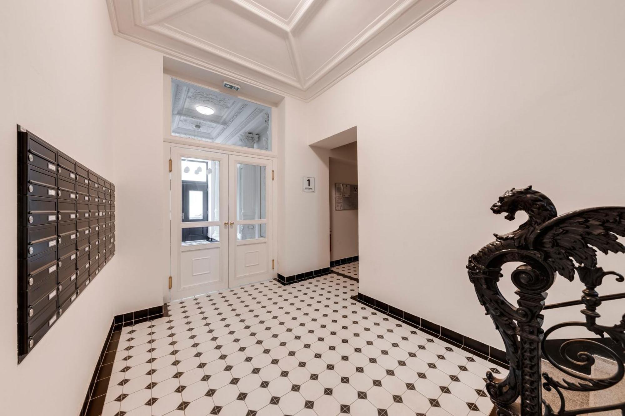 New Town Oases Apartment Praga Esterno foto